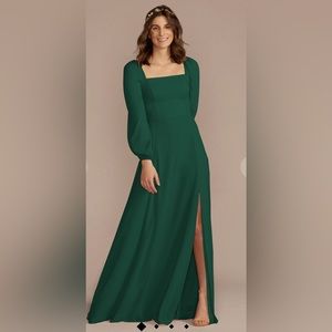 green david's bridal dress David Bridal simple elegant wedding gown. Worn once